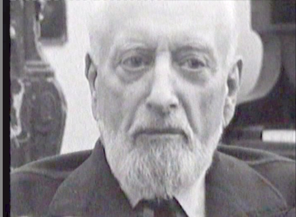 Ernest ANSERMET, portrait cité du film de Jean-Jacques Lagrange pouvant être visioné sur la page http://www.notrehistoire.ch/medias/67914 du site de NotreHistoire.ch