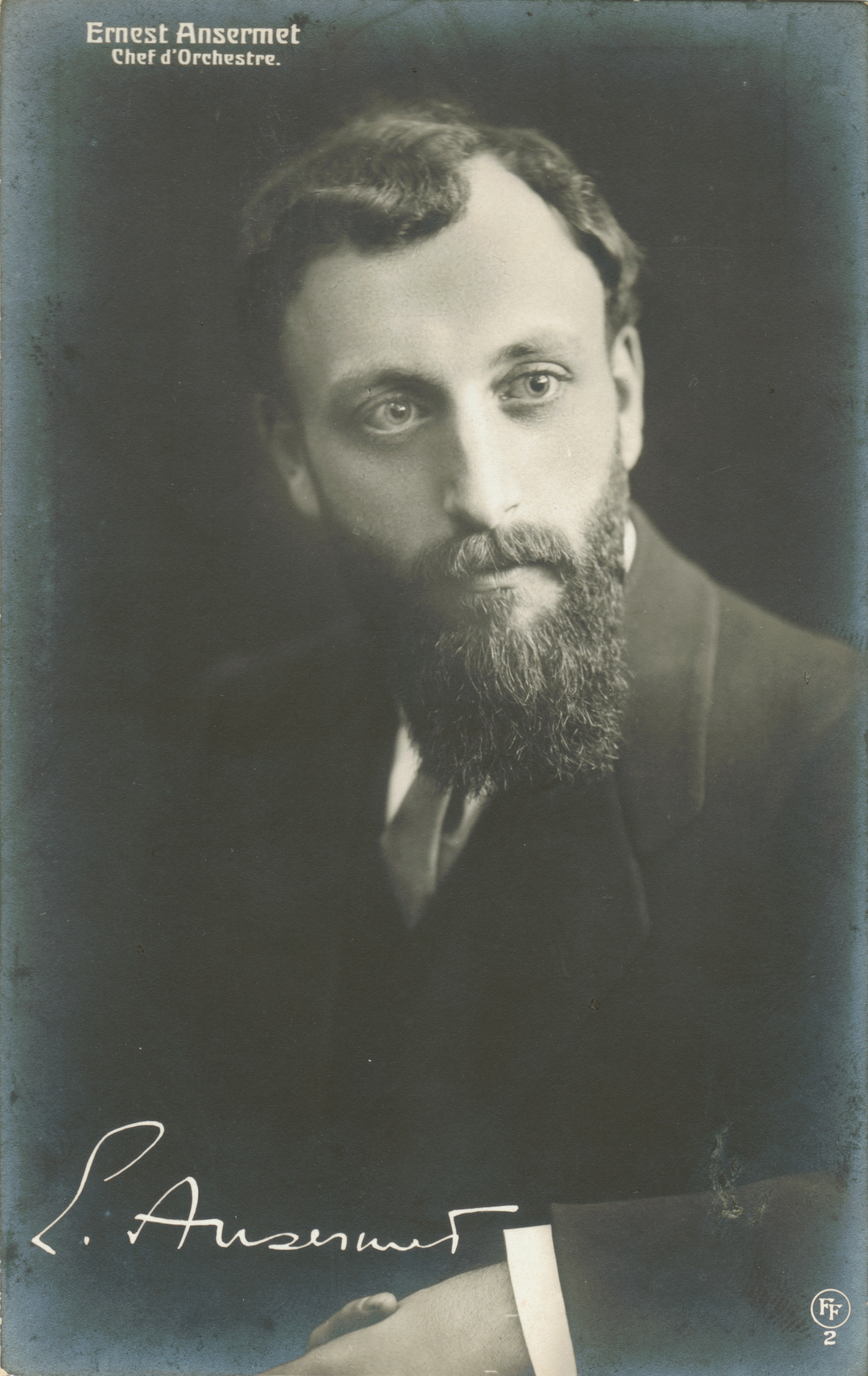 Ernest ANSERMET, Carte postale Silverprint, 13,7 x 8,5 cm, Ed.: Foetisch Frères, Lausanne (FF 2) avec le portrait du jeune Ernest ANSERMET, probablement 1909, cliquer pour une vue agrandie
