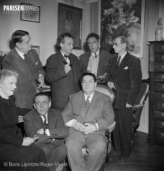 Le groupe des Six et Jean Cocteau. De gauche à droite, debout : Georges Auric,  Arthur Honegger, Jean Cocteau, Louis Durey. Assis : Germaine Tailleferre, Francis Poulenc et  Darius Milhaud. Paris, décembre 1951
