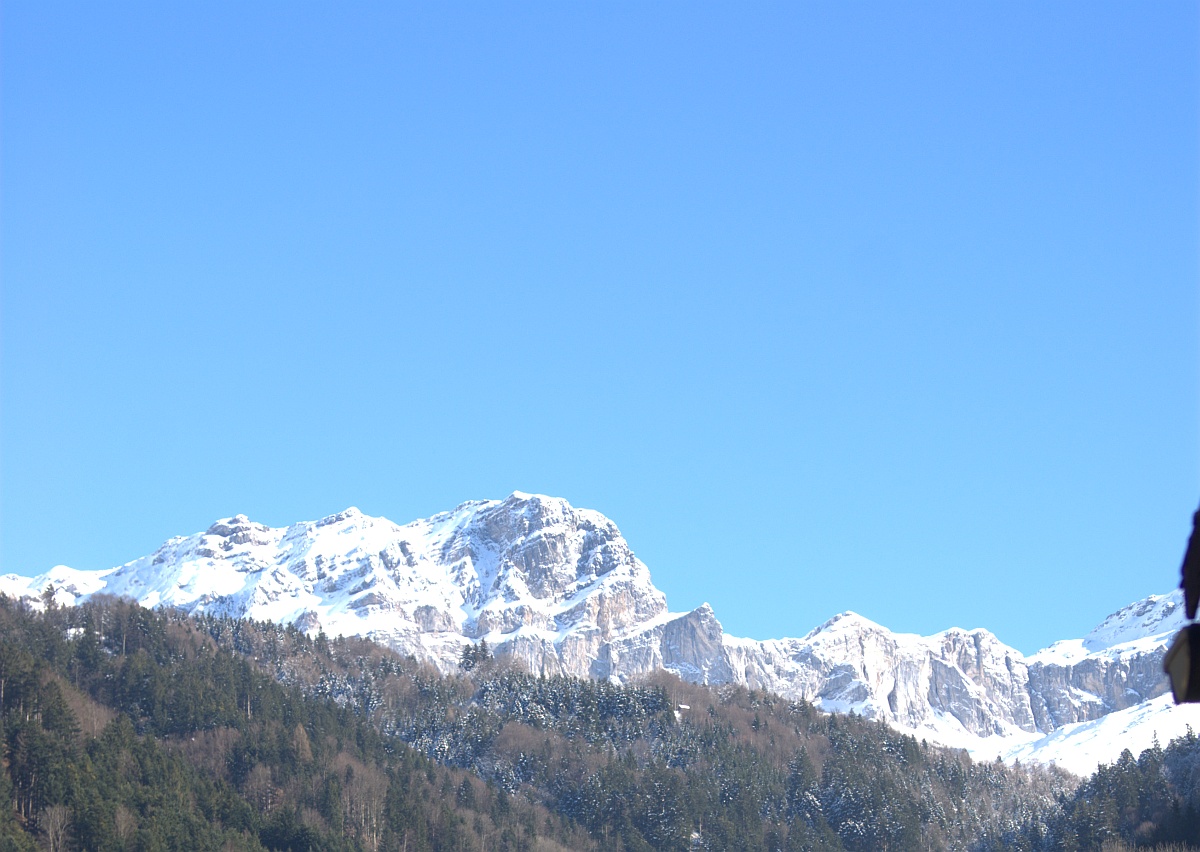 Lever du jour à la montagne, sans nuages..., cliquer pour voir l'original